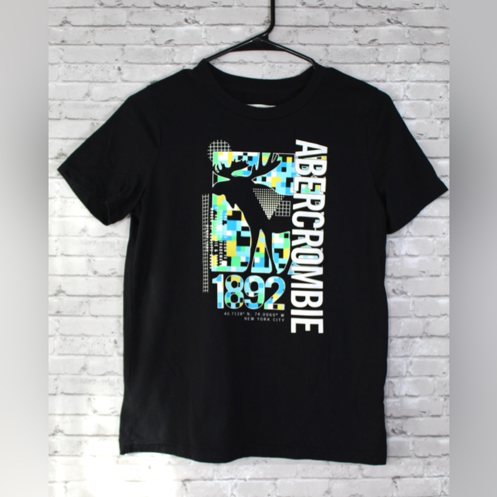 Abercrombie Kids Size 13/14 Youth Black Shortsleeved T Shirt